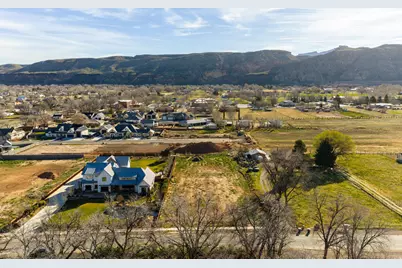793 S 920 W, Hurricane, UT 84737 - Photo 9