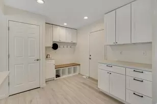 4194 S Caroleen Way E, Salt Lake City, UT 84124 - Photo 3