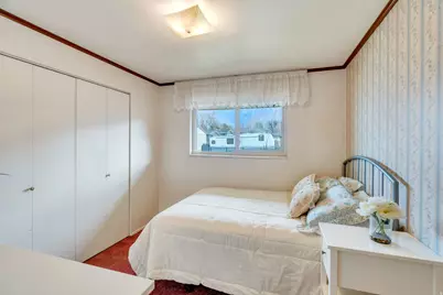 692 Juniper St, Pleasant Grove, UT 84062 - Photo 17