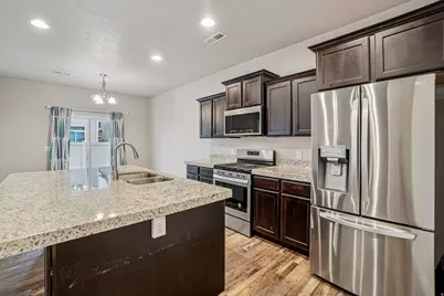 807 N Wellington Ct, North Salt Lake, UT 84054 - Photo 11