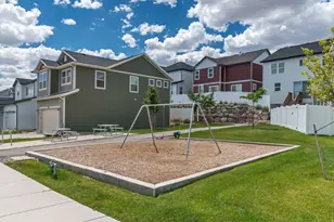 9270 N Scenic Mountain Dr, Eagle Mountain, UT 84005 - Photo 33