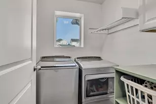 9270 N Scenic Mountain Dr, Eagle Mountain, UT 84005 - Photo 23