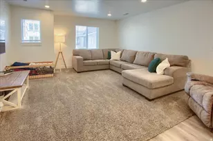 263 E 1825 N, North Ogden, UT 84414 - Photo 3