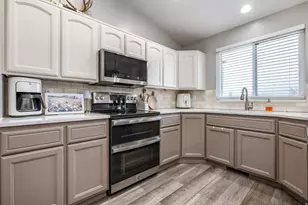 4793 S 3025 W, Roy, UT 84067 - Photo 7