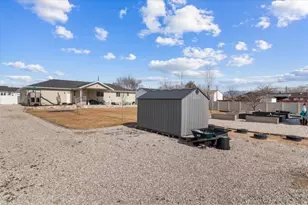 141 W 300 N, Gunnison, UT 84634 - Photo 43