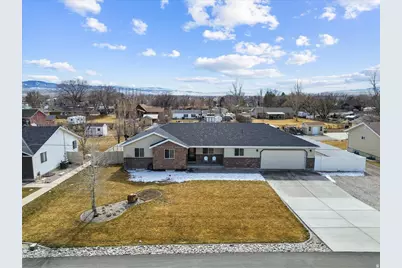 141 W 300 N, Gunnison, UT 84634 - Photo 31