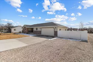 141 W 300 N, Gunnison, UT 84634 - Photo 39