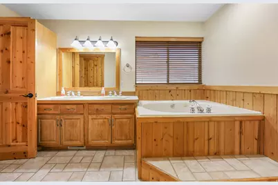 605 N Loafer Canyon Rd, Elk Ridge, UT 84651 - Photo 9