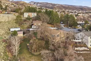 933 Northern Hills Cir, Bountiful, UT 84010 - Photo 9