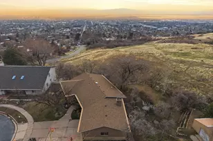 933 Northern Hills Cir, Bountiful, UT 84010 - Photo 47