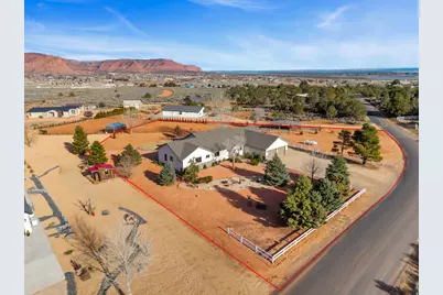 898 W Grand Canyon Dr, Kanab, UT 84741 - Photo 35