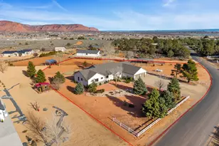 898 W Grand Canyon Dr, Kanab, UT 84741 - Photo 35
