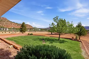 898 W Grand Canyon Dr, Kanab, UT 84741 - Photo 31
