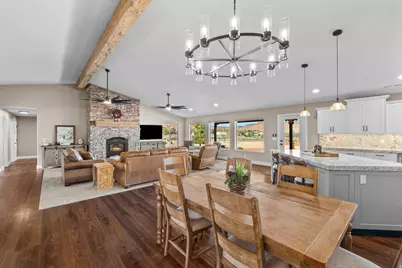 898 W Grand Canyon Dr, Kanab, UT 84741 - Photo 3