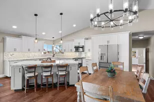 898 W Grand Canyon Dr, Kanab, UT 84741 - Photo 5