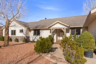 898 W Grand Canyon Dr, Kanab, UT 84741 - Photo 1