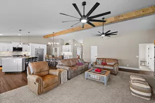 898 W Grand Canyon Dr, Kanab, UT 84741 - Photo 5