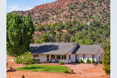 898 W Grand Canyon Dr, Kanab, UT 84741 - Photo 1