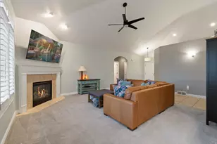 4488 Summerwood Dr, Bountiful, UT 84010 - Photo 9