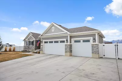 6151 N Davis Knolls Dr, Eagle Mountain, UT 84005 - Photo 3