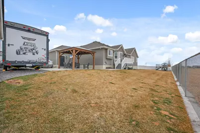 6151 N Davis Knolls Dr, Eagle Mountain, UT 84005 - Photo 37