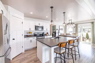 6757 W Dry Peak Dr S, Herriman, UT 84096 - Photo 5