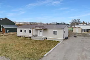 160 W 300 S, Fairview, UT 84629 - Photo 1