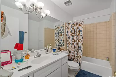 209 W 205 N, Orem, UT 84057 - Photo 15