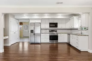 209 W 205 N, Orem, UT 84057 - Photo 9