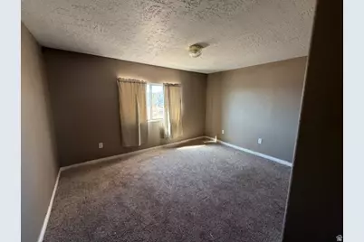 160 N 4900 W, Roosevelt, UT 84066 - Photo 11