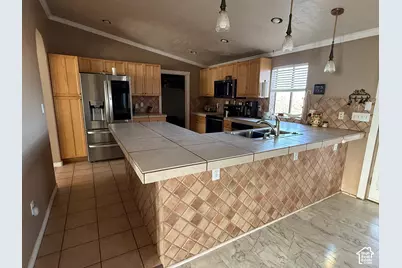 160 N 4900 W, Roosevelt, UT 84066 - Photo 7