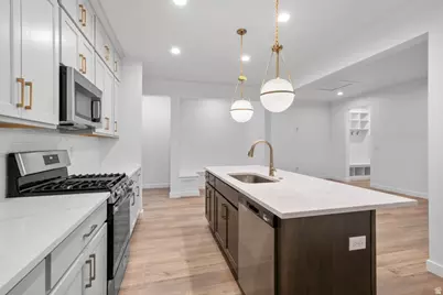 6808 W South Jordan Pkwy S #472, South Jordan, UT 84009 - Photo 5