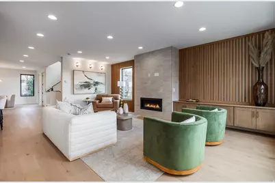 4451 S Holladay Park Ln E, Holladay, UT 84124 - Photo 19