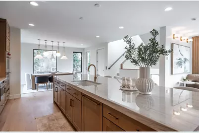 4451 S Holladay Park Ln E, Holladay, UT 84124 - Photo 9