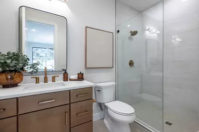 4451 S Holladay Park Ln E, Holladay, UT 84124 - Photo 33