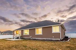 4842 N Goosefoot Dr, Eagle Mountain, UT 84005 - Photo 45