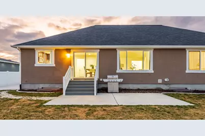 4842 N Goosefoot Dr, Eagle Mountain, UT 84005 - Photo 47