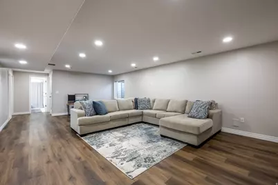 4842 N Goosefoot Dr, Eagle Mountain, UT 84005 - Photo 33