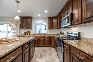 4842 N Goosefoot Dr, Eagle Mountain, UT 84005 - Photo 13