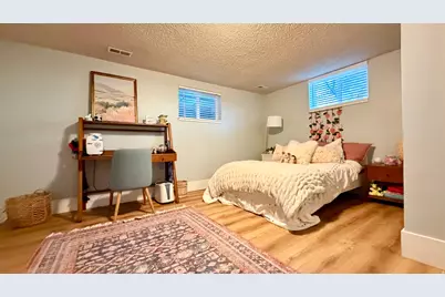 2284 S Brentwood Cir E, Salt Lake City, UT 84158 - Photo 23