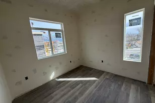 7214 S Ramanee Dr E, Midvale, UT 84047 - Photo 11