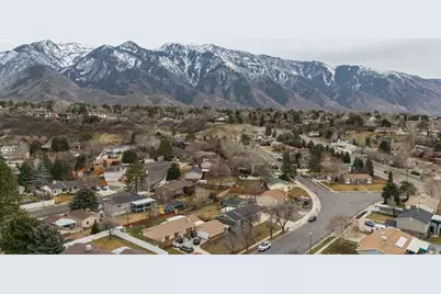 9457 S Fox Hunt Dr #49, Sandy, UT 84092 - Photo 65