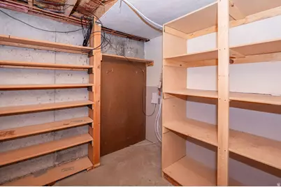 9457 S Fox Hunt Dr #49, Sandy, UT 84092 - Photo 45