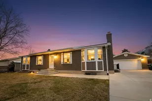 9457 S Fox Hunt Dr, Sandy, UT 84092 - Photo 1