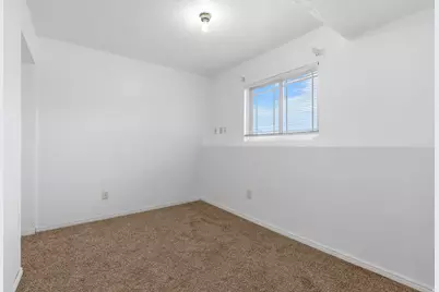 5622 S 2950 W, Roy, UT 84067 - Photo 15