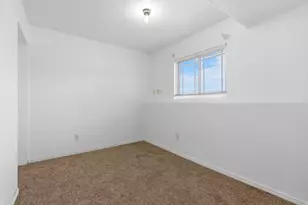 5622 S 2950 W, Roy, UT 84067 - Photo 15