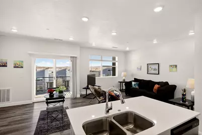 5801 S Garnet Dr #2-301, Saint George, UT 84790 - Photo 13