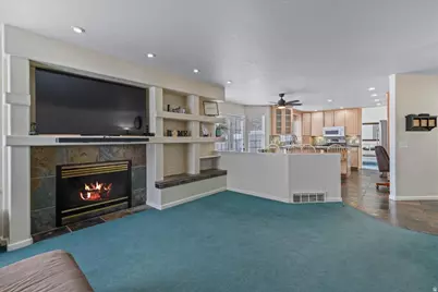 19 S 820 E, Tooele, UT 84074 - Photo 13