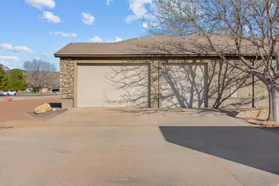 1045 W Sapphire, Diamond Valley, UT 84770 - Photo 5