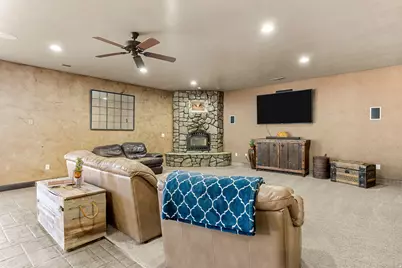 1045 W Sapphire, Diamond Valley, UT 84770 - Photo 13